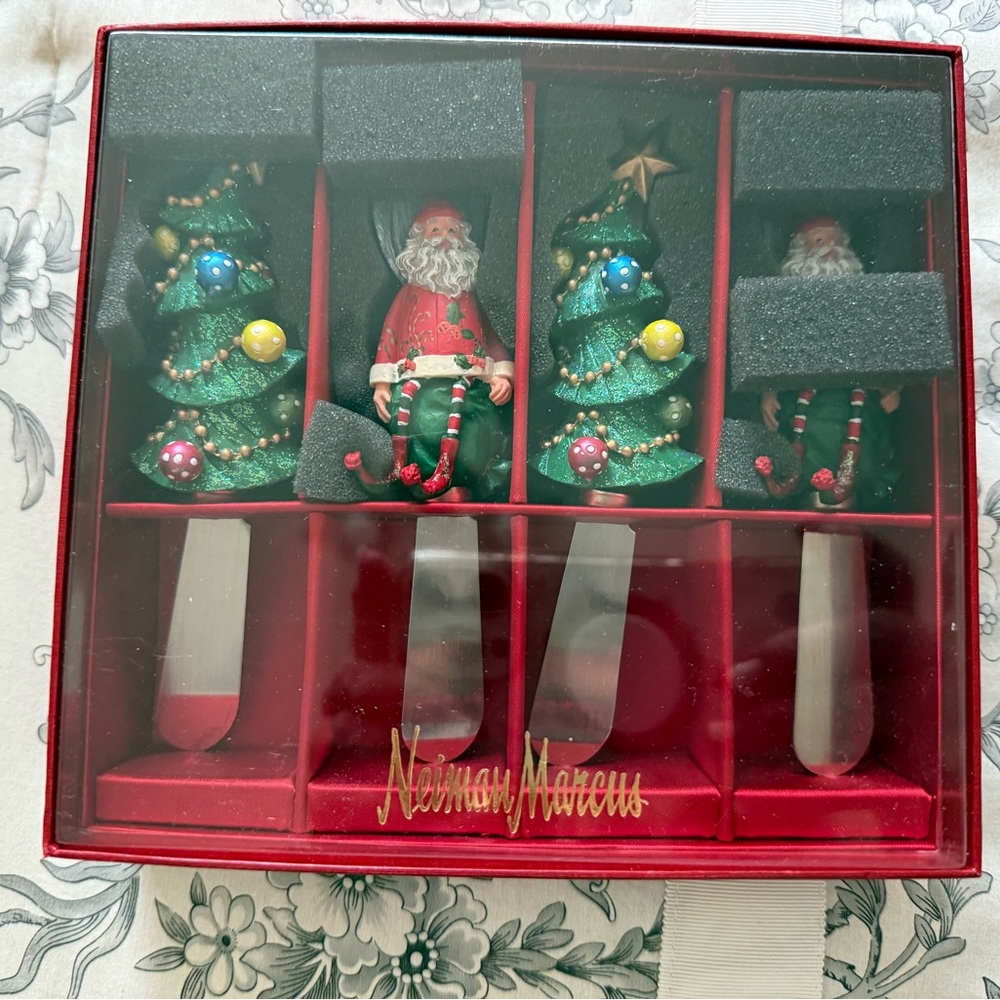 Neiman Marcus Christmas cheese spreader knives